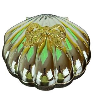 Vtg‎ International Silver Company Small Shell Trinket Jewelry Box with Gold Bow